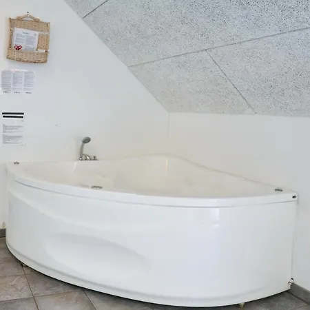 Stunning In With Private Swimming Pool, Can Be Inside Or Outside * Oksbol (Syddanmark)